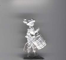 Trommler, stehend, spielend