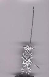 Pikenier mit Hut stehend, Handschuhe anziehend 